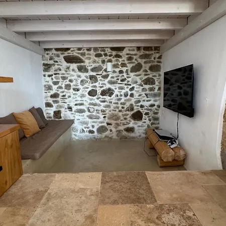 Villa Kertenia - Vayu Kattavía